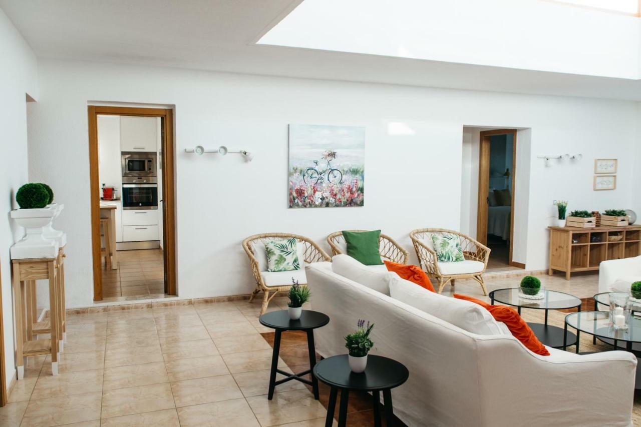 Eco Villa White Suite With Climatized Pool 科斯塔卡莱塔 外观 照片